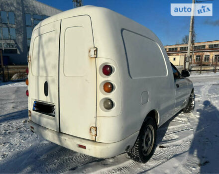 Белый Дэу Ланос, объемом двигателя 1.6 л и пробегом 407 тыс. км за 2500 $, фото 2 на Automoto.ua