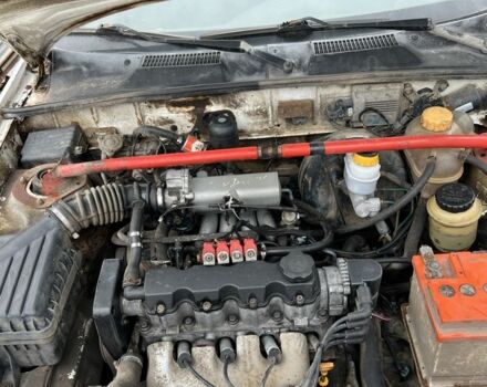 Белый Дэу Ланос, объемом двигателя 1.5 л и пробегом 380 тыс. км за 1200 $, фото 1 на Automoto.ua