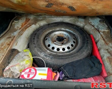 Белый Дэу Ланос, объемом двигателя 1.5 л и пробегом 301 тыс. км за 1750 $, фото 5 на Automoto.ua