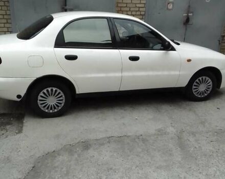 Белый Дэу Ланос, объемом двигателя 1.5 л и пробегом 233 тыс. км за 2500 $, фото 4 на Automoto.ua