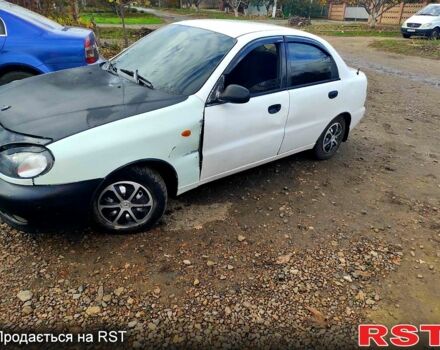 Белый Дэу Ланос, объемом двигателя 1.5 л и пробегом 300 тыс. км за 800 $, фото 4 на Automoto.ua