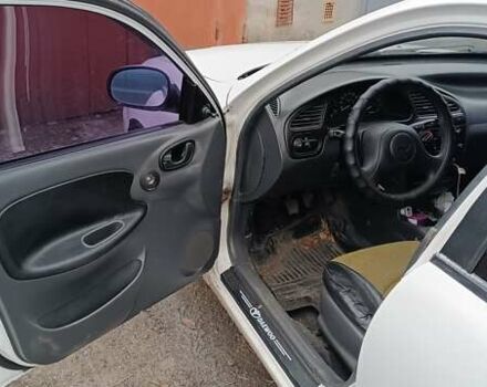 Білий Деу Ланос, об'ємом двигуна 1.5 л та пробігом 280 тис. км за 2150 $, фото 4 на Automoto.ua