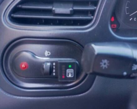 Белый Дэу Ланос, объемом двигателя 1.5 л и пробегом 270 тыс. км за 2200 $, фото 2 на Automoto.ua