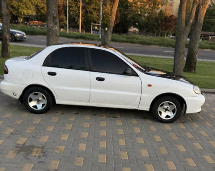 Белый Дэу Ланос, объемом двигателя 1.5 л и пробегом 599 тыс. км за 2000 $, фото 2 на Automoto.ua