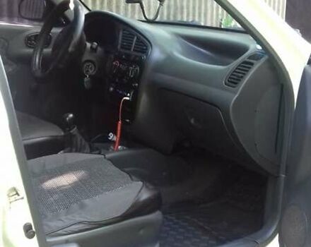 Белый Дэу Ланос, объемом двигателя 1.3 л и пробегом 450 тыс. км за 2000 $, фото 1 на Automoto.ua