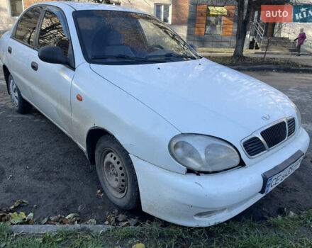 Белый Дэу Ланос, объемом двигателя 1.3 л и пробегом 270 тыс. км за 1300 $, фото 1 на Automoto.ua