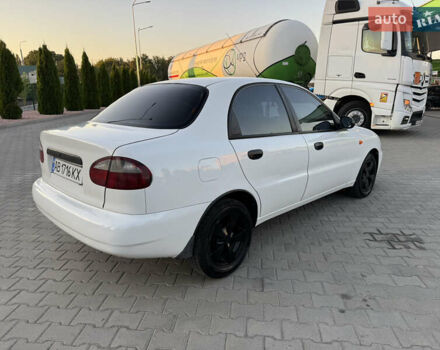 Белый Дэу Ланос, объемом двигателя 1.6 л и пробегом 242 тыс. км за 2350 $, фото 2 на Automoto.ua