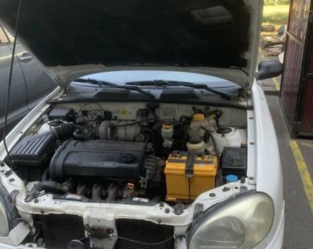 Белый Дэу Ланос, объемом двигателя 1.6 л и пробегом 220 тыс. км за 1600 $, фото 6 на Automoto.ua