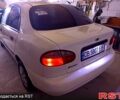 Белый Дэу Ланос, объемом двигателя 1.5 л и пробегом 300 тыс. км за 1250 $, фото 1 на Automoto.ua