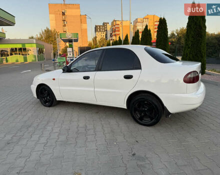 Белый Дэу Ланос, объемом двигателя 1.6 л и пробегом 242 тыс. км за 2350 $, фото 4 на Automoto.ua