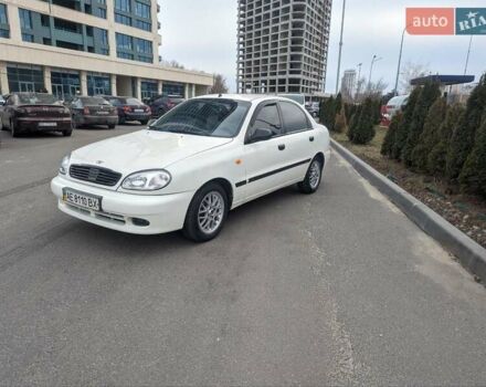 Дэу Ланос 2003 в Днепре (Днепропетровске) на Automoto.ua Белый Дэу Ланос, объемом двигателя 1.5 л и пробегом 200 тыс. км за 2200 $, фото 1 на Automoto.ua