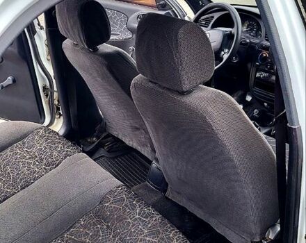 Дэу Ланос 2003 в Днепре (Днепропетровске) на Automoto.ua Белый Дэу Ланос, объемом двигателя 1.5 л и пробегом 338 тыс. км за 2200 $, фото 7 на Automoto.ua