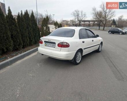 Дэу Ланос 2003 в Днепре (Днепропетровске) на Automoto.ua Белый Дэу Ланос, объемом двигателя 1.5 л и пробегом 200 тыс. км за 2200 $, фото 3 на Automoto.ua