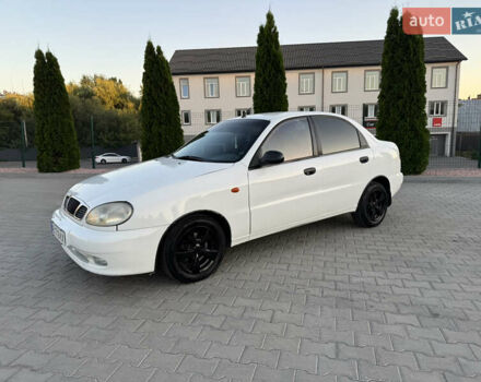 Белый Дэу Ланос, объемом двигателя 1.6 л и пробегом 242 тыс. км за 2350 $, фото 5 на Automoto.ua