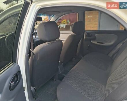 Білий Деу Ланос, об'ємом двигуна 1.5 л та пробігом 178 тис. км за 2250 $, фото 6 на Automoto.ua