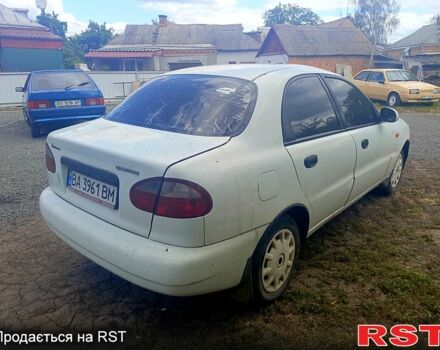 Белый Дэу Ланос, объемом двигателя 1.5 л и пробегом 200 тыс. км за 1350 $, фото 3 на Automoto.ua