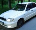 Белый Дэу Ланос, объемом двигателя 1.5 л и пробегом 220 тыс. км за 2200 $, фото 1 на Automoto.ua