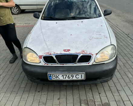 Білий Деу Ланос, об'ємом двигуна 1.6 л та пробігом 300 тис. км за 900 $, фото 1 на Automoto.ua