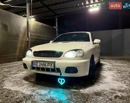 Белый Дэу Ланос, объемом двигателя 1.5 л и пробегом 230 тыс. км за 2700 $, фото 1 на Automoto.ua