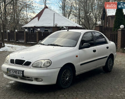 Белый Дэу Ланос, объемом двигателя 1.5 л и пробегом 310 тыс. км за 1250 $, фото 1 на Automoto.ua