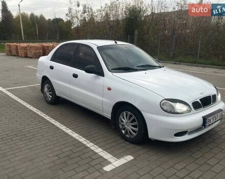 Белый Дэу Ланос, объемом двигателя 1.5 л и пробегом 227 тыс. км за 2100 $, фото 2 на Automoto.ua