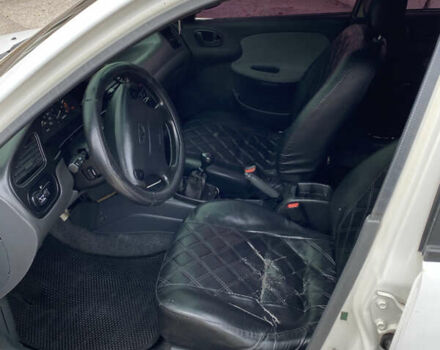 Деу Ланос 2006 у Запоріжжя на Automoto.ua Білий Деу Ланос, об'ємом двигуна 1.6 л та пробігом 340 тис. км за 2300 $, фото 4 на Automoto.ua