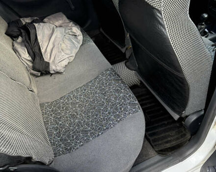 Дэу Ланос 2006 в Днепре (Днепропетровске) на Automoto.ua Белый Дэу Ланос, объемом двигателя 1.5 л и пробегом 151 тыс. км за 2700 $, фото 8 на Automoto.ua