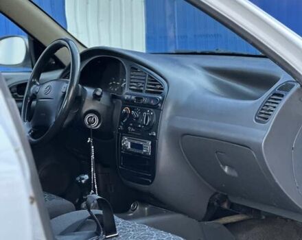 Деу Ланос 2006 у Одесі на Automoto.ua Білий Деу Ланос, об'ємом двигуна 1.5 л та пробігом 201 тис. км за 2299 $, фото 10 на Automoto.ua