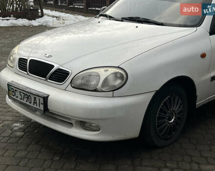 Белый Дэу Ланос, объемом двигателя 1.5 л и пробегом 310 тыс. км за 1250 $, фото 2 на Automoto.ua