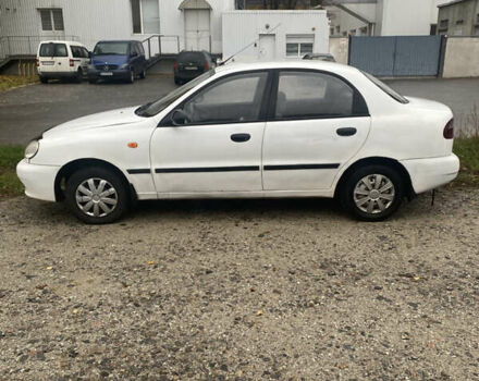 Белый Дэу Ланос, объемом двигателя 0 л и пробегом 300 тыс. км за 1200 $, фото 2 на Automoto.ua