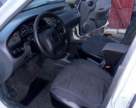 Белый Дэу Ланос, объемом двигателя 1.4 л и пробегом 250 тыс. км за 1800 $, фото 4 на Automoto.ua