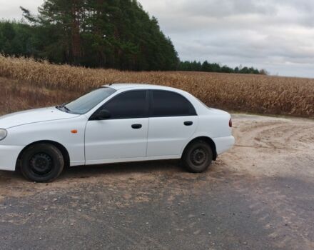 Белый Дэу Ланос, объемом двигателя 1.5 л и пробегом 280 тыс. км за 1850 $, фото 4 на Automoto.ua