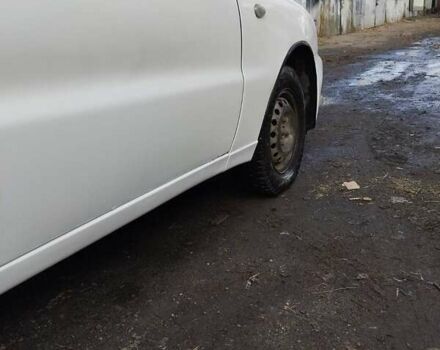 Белый Дэу Ланос, объемом двигателя 1.3 л и пробегом 20 тыс. км за 1800 $, фото 7 на Automoto.ua