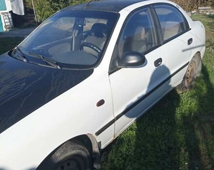 Деу Ланос 2007 у Ржищеве на Automoto.ua Білий Деу Ланос, об'ємом двигуна 0 л та пробігом 290 тис. км за 1300 $, фото 1 на Automoto.ua