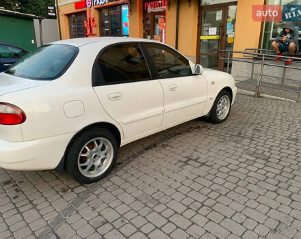 Білий Деу Ланос, об'ємом двигуна 1.6 л та пробігом 146 тис. км за 2300 $, фото 2 на Automoto.ua