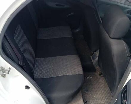 Білий Деу Ланос, об'ємом двигуна 1.39 л та пробігом 150 тис. км за 2000 $, фото 12 на Automoto.ua