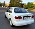 Белый Дэу Ланос, объемом двигателя 1.4 л и пробегом 150 тыс. км за 2000 $, фото 5 на Automoto.ua