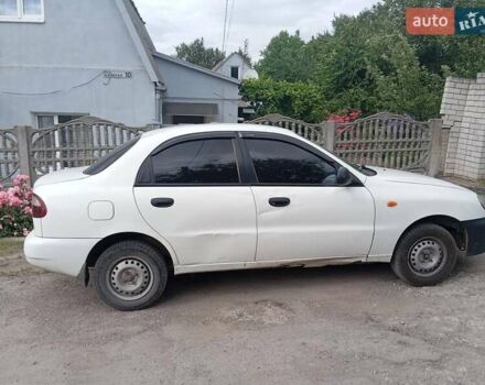 Білий Деу Ланос, об'ємом двигуна 1.39 л та пробігом 150 тис. км за 2000 $, фото 7 на Automoto.ua