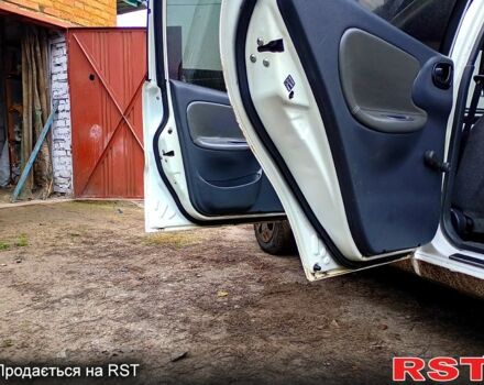 Белый Дэу Ланос, объемом двигателя 1.5 л и пробегом 230 тыс. км за 2750 $, фото 11 на Automoto.ua