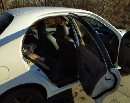 Белый Дэу Ланос, объемом двигателя 1.5 л и пробегом 180 тыс. км за 2800 $, фото 2 на Automoto.ua