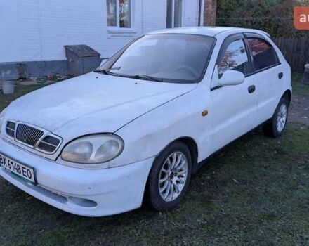 Дэу Ланос 1998 в Шепетовке на Automoto.ua Белый Дэу Ланос, объемом двигателя 1.5 л и пробегом 149 тыс. км за 1000 $, фото 1 на Automoto.ua