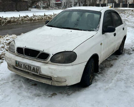 Белый Дэу Ланос, объемом двигателя 1.6 л и пробегом 150 тыс. км за 1150 $, фото 1 на Automoto.ua