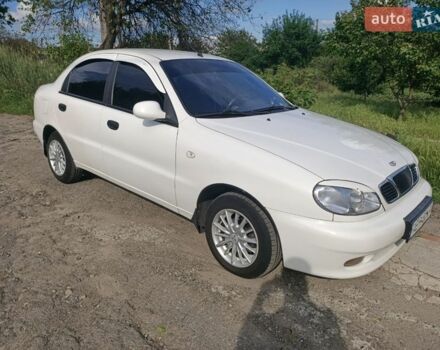 Белый Дэу Ланос, объемом двигателя 1.5 л и пробегом 330 тыс. км за 2500 $, фото 1 на Automoto.ua