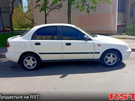 Дэу Ланос 2002 в Киеве на Automoto.ua Белый Дэу Ланос, объемом двигателя 1.5 л и пробегом 276 тыс. км за 2000 $, фото 1 на Automoto.ua