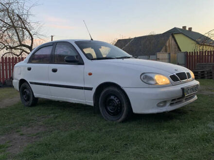 Деу Ланос 2003 у Городке на Automoto.ua Білий Деу Ланос, об'ємом двигуна 1.6 л та пробігом 187 тис. км за 999 $, фото 1 на Automoto.ua