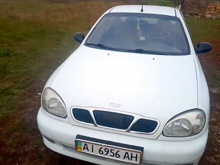 Дэу Ланос 2003 в Борисполе на Automoto.ua Белый Дэу Ланос, объемом двигателя 1.6 л и пробегом 198 тыс. км за 1500 $, фото 1 на Automoto.ua