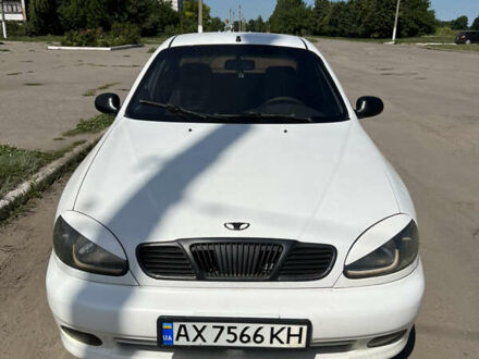 Дэу Ланос 2003 в Первомайском на Automoto.ua Белый Дэу Ланос, объемом двигателя 1.5 л и пробегом 230 тыс. км за 2500 $, фото 1 на Automoto.ua