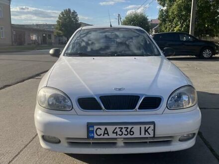 Дэу Ланос 2003 в Золотоноше на Automoto.ua Белый Дэу Ланос, объемом двигателя 1.5 л и пробегом 135 тыс. км за 2850 $, фото 1 на Automoto.ua