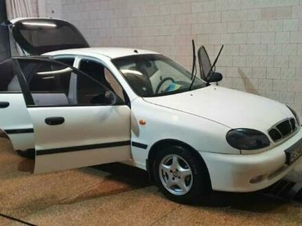 Деу Ланос 2003 у Кривому Розі на Automoto.ua Білий Деу Ланос, об'ємом двигуна 1.5 л та пробігом 168 тис. км за 3000 $, фото 1 на Automoto.ua