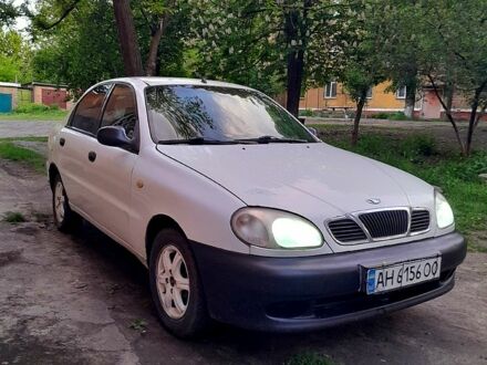 Дэу Ланос 2003 в Краматорске на Automoto.ua Белый Дэу Ланос, объемом двигателя 1.5 л и пробегом 120 тыс. км за 1350 $, фото 1 на Automoto.ua